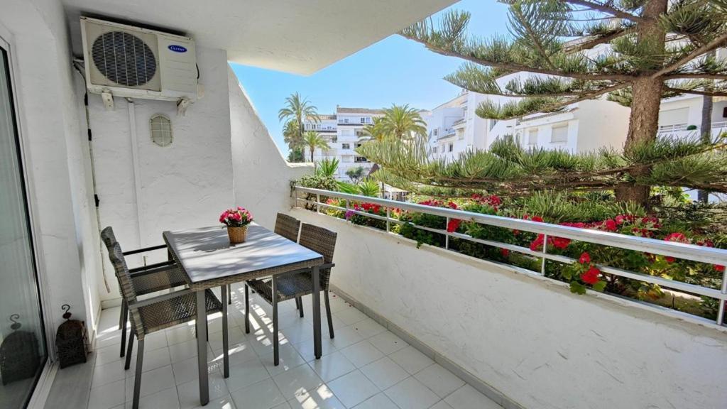 Estrelicia III Apartment Marbella Bagian luar foto